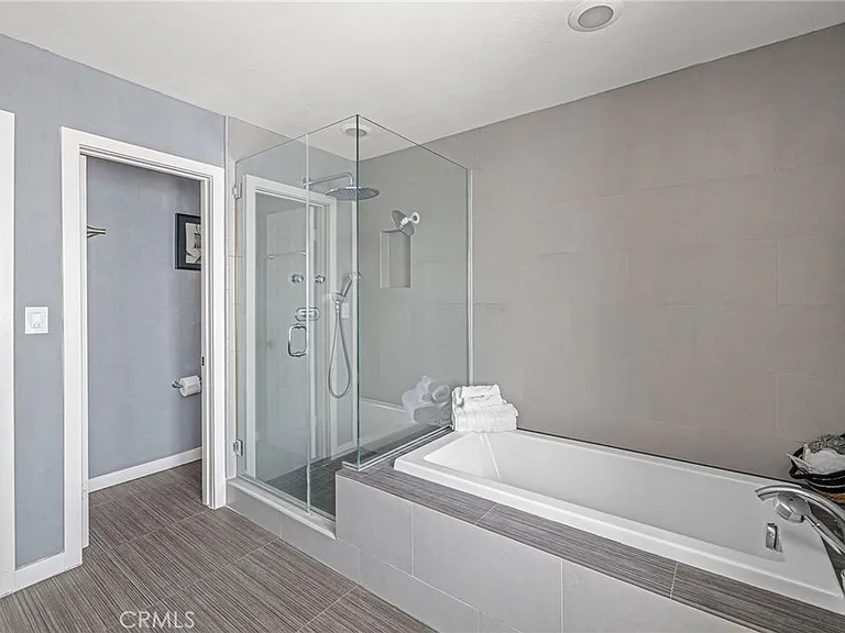 124 15th St #B — Photo 16