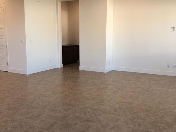 3rd image of 2221 Banks Dr