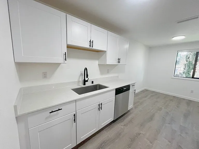 Erica Village — Photo 69