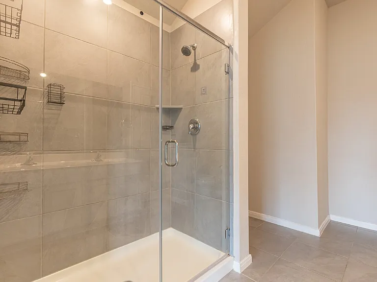 6418 Willow Point Blvd — Photo 22