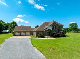 1200 Rounds Rd, Batesville, AR 72501