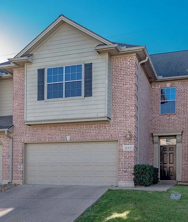 1425 W Villa Maria Rd #602