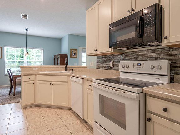 5th image of 3675 Birkland Cir