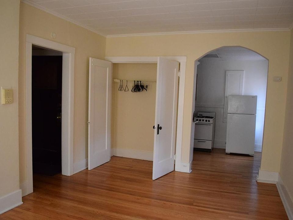 2nd image of 100 Tremont Cir #301