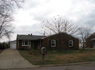 2009 Graham Ln E, Owensboro, KY 42303