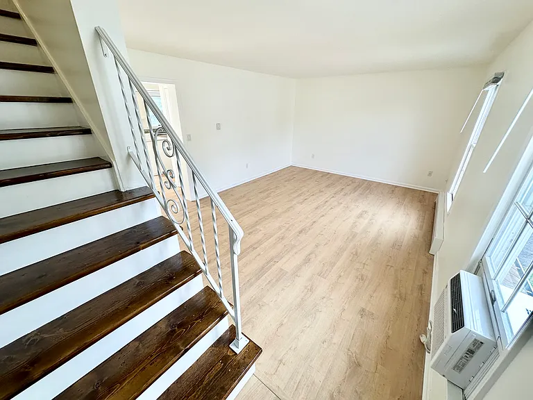 2220 Fox Run — Photo 21