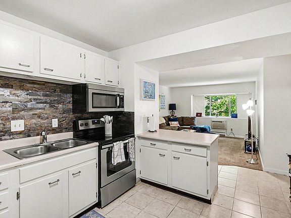 5th image of 756 W Kilgore Rd APT 205
