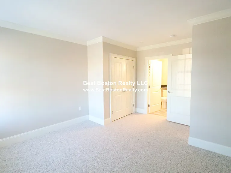 286 Main St #206 — Photo 12