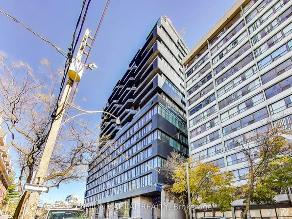195 McCaul St #502, Toronto, ON M5T 0E5
