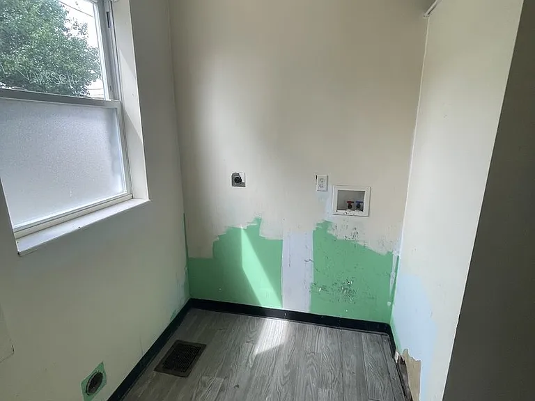 449 N 3rd St — Photo 17