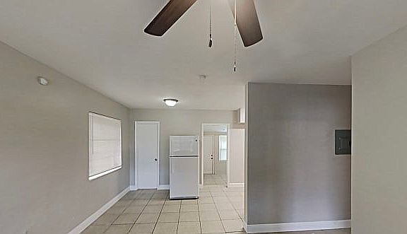 2nd image of 1165 NW 136th St