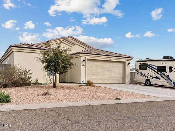 3rd image of 3301 E Rusty Spur Ave