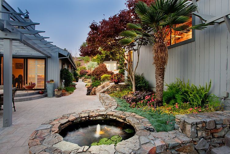 Side Patio Area