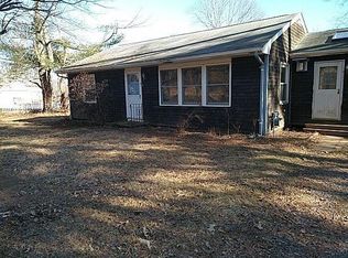 641 Middlebridge Rd, South Kingstown, RI 02879