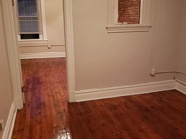 5310 Butler St — Photo 3