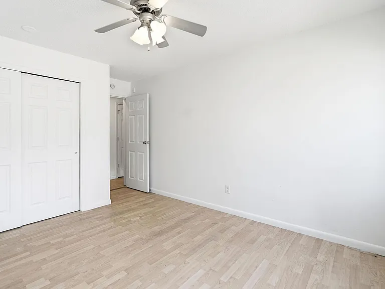 2740 Pleasant Ave #204 — Photo 9