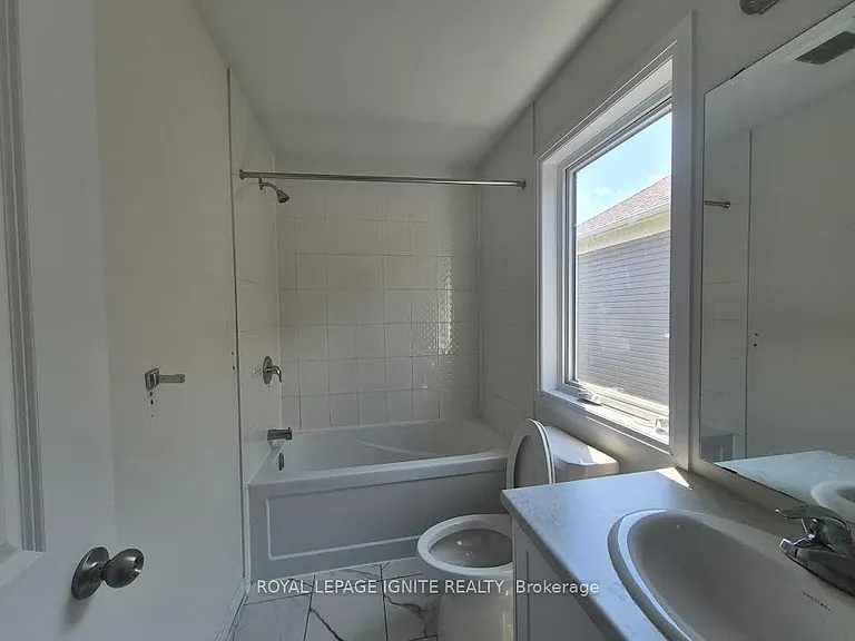 137 Gildersleeve Blvd — Photo 17