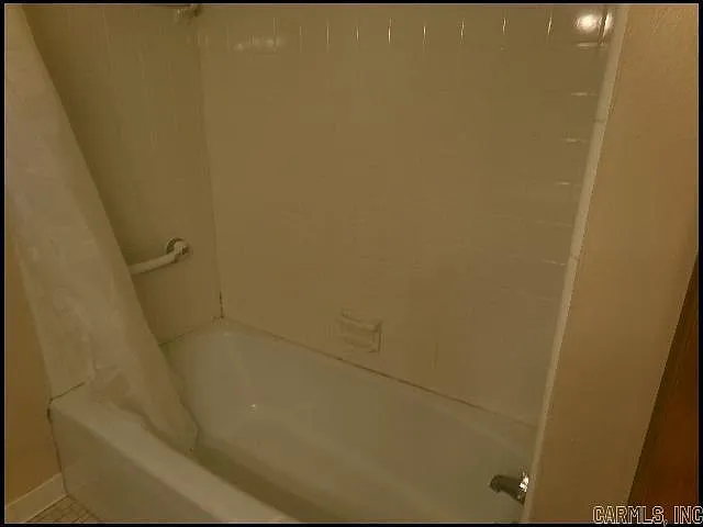 5116 Lynch Dr — Photo 12