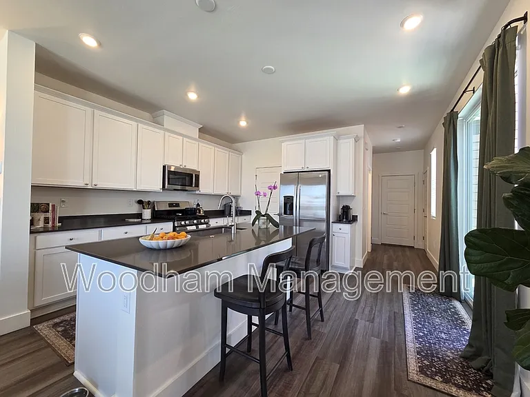 4819 Harvest Pkwy — Photo 6