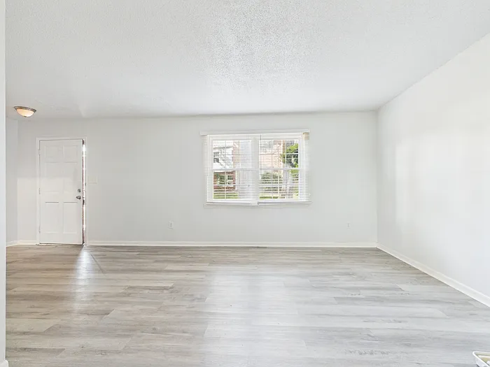 8811 Hunter Ridge Dr #1 — Photo 6
