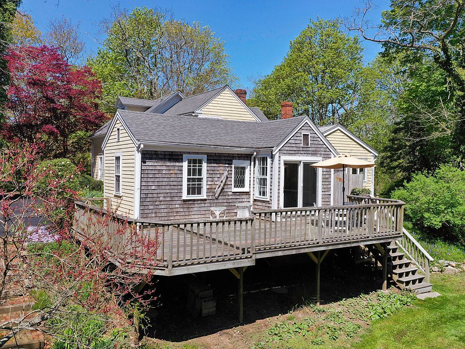 1295 County Road, Cataumet, MA 02534 | Zillow