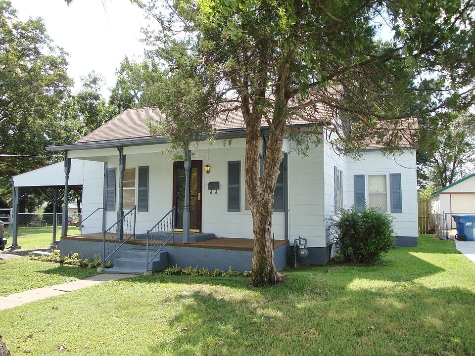 2nd image of 2648 E 6th St