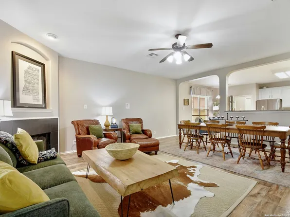 2818 Crusader Bend, Schertz, TX 78108