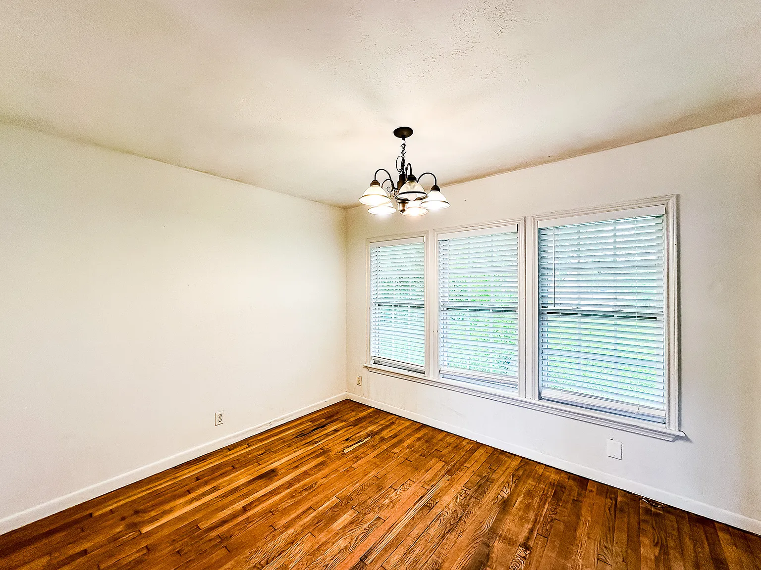 2 bed, 996 sqft, $1,395 — Photo 4