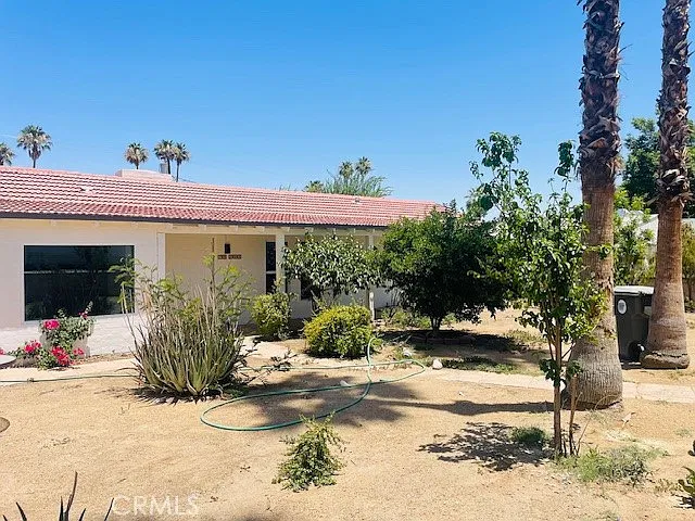 2 bed, 800 sqft, $2,000 — Photo 1