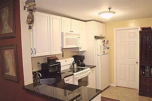 Sold by Hudson Place Realty | media 8