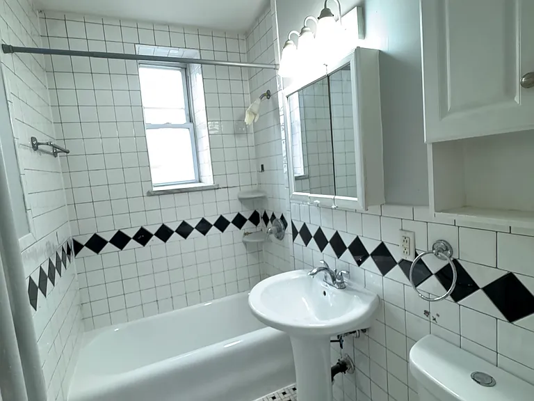 5915 Kennedy Blvd #F5 — Photo 3