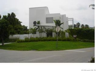 705 Curtiswood Dr, Key Biscayne, FL 33149