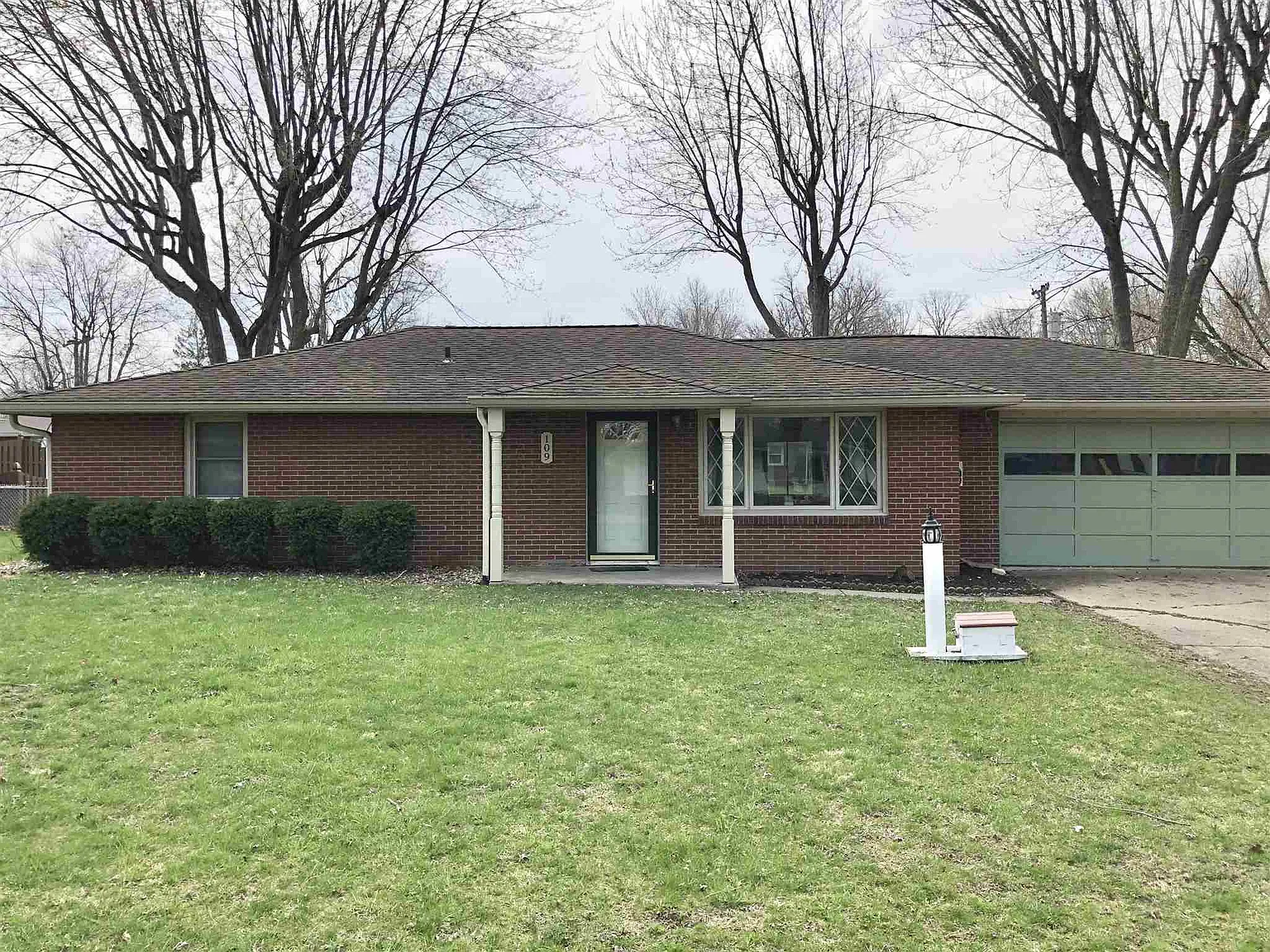 109 Cottonwood Dr photo 1