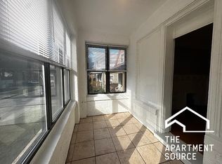 2664 E 77th St #1, Chicago, IL