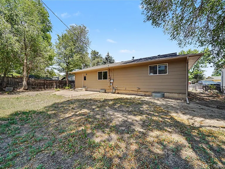2414 Sonoma Dr — Photo 15