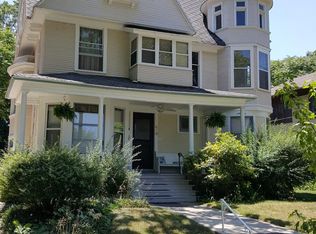 416 Crescent St NE APT 1, Grand Rapids, MI 49503
