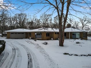 1 Gothic Ledge Lockport Town, Lockport, NY 14094