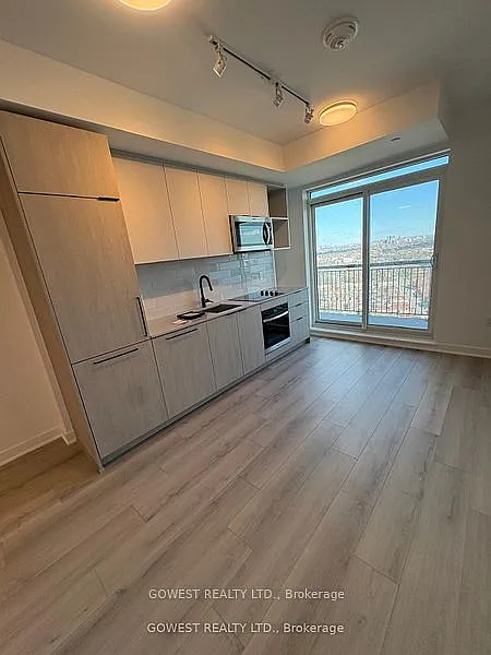 1185 Dupont St — Photo 2