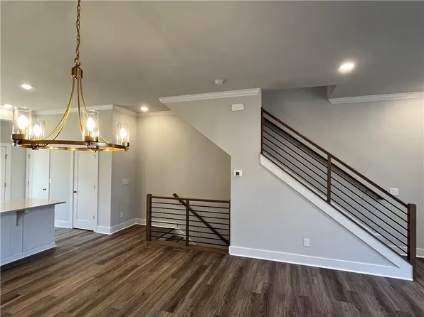 4213 Lomax View Way, Charlotte, NC 28211