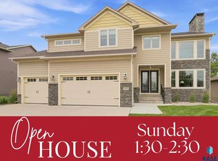 2309 S Moss Stone Cir, Sioux Falls, SD 57110