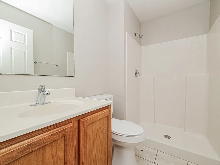 17027 Ongar Ct — Photo 9