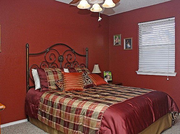 5th image of 4403 Westminister Dr