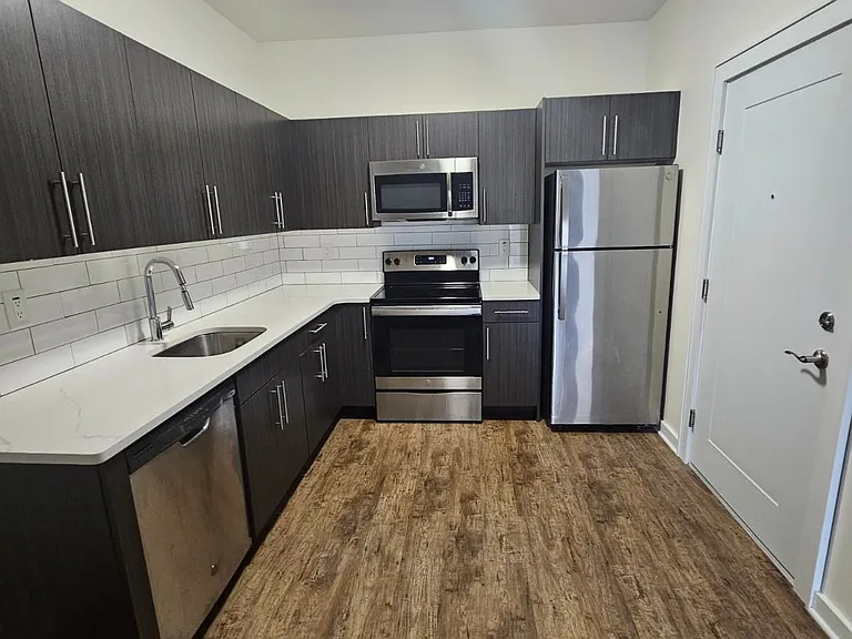 2103 Bergenline Ave #202 — Photo 4