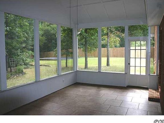Screened in porch