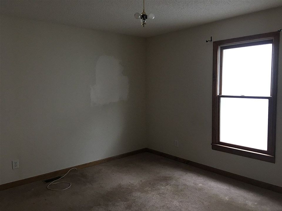 2nd image of 116 Parton Dr