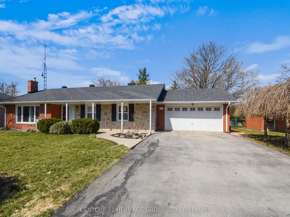 114 Elizabeth Grv, King, ON L7B 1H6