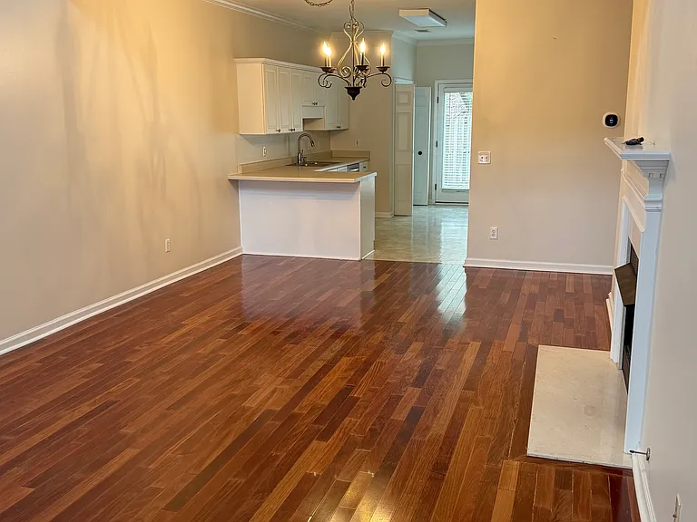 3505 Savannah Park Ln — Photo 2