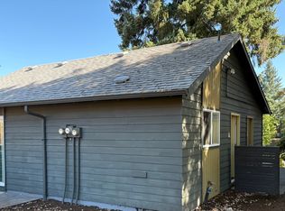 17401 Webster Rd #7, Gladstone, OR 97027