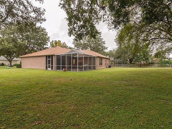 3rd image of 10228 Ashley Oaks Dr