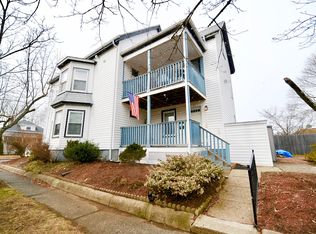 7 Howard Ave, Peabody, MA 01960